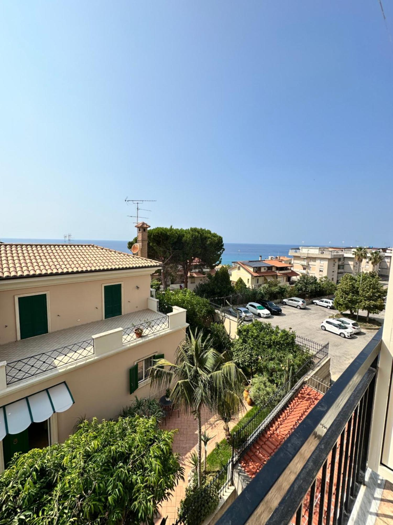 Ametista Rooms Tropea Buitenkant foto